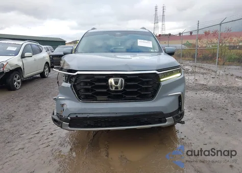 2024 Honda Pilot Touring z USA, uszkodzony, nr VIN 5FNYG1H72RB043484